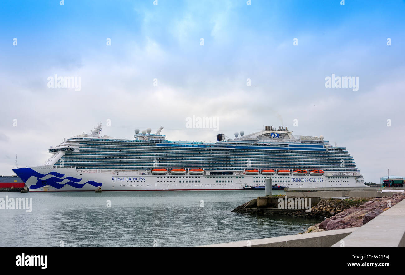 Le Havre, Frankreich - 16. August 2018: Princess Kreuzfahrtschiff, die königliche Prinzessin, in den Hafen von Le Havre als Teil der Britischen Inseln Rundfahrt verankert. Stockfoto