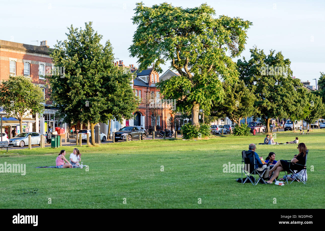 Leute genießen Sommer auf Wandswoth gemeinsame London UK Stockfoto