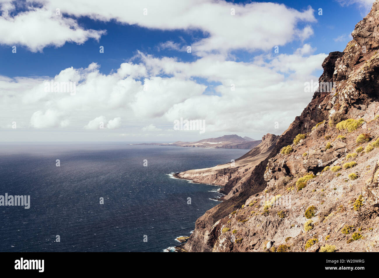 Natur und Landschaft der Gran Canaria. Felsigen Berge, Täler, Meer. Stockfoto
