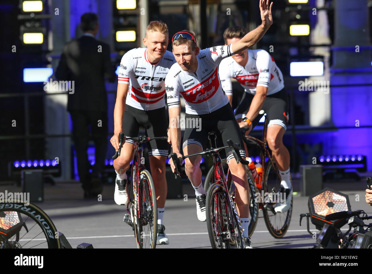 Brüssel, Belgien. 04. Juli, 2019. Brüssel - 4-07-2019, Radfahren, Team TREK SEGAFREDO zu Beginn der 106 Tour de France mit bauke Mollema Credit: Pro Schüsse/Alamy leben Nachrichten Stockfoto