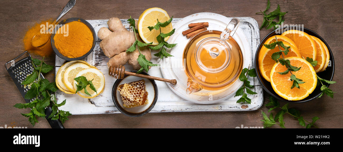 Gesunde Ernährung Immunsystem Auswahl steigern. Erkältung und Grippe remedy Erleichterung. Hohe an Antioxidantien, Mineralstoffen und Vitaminen. Ansicht von oben. Panorama, Banner Stockfoto