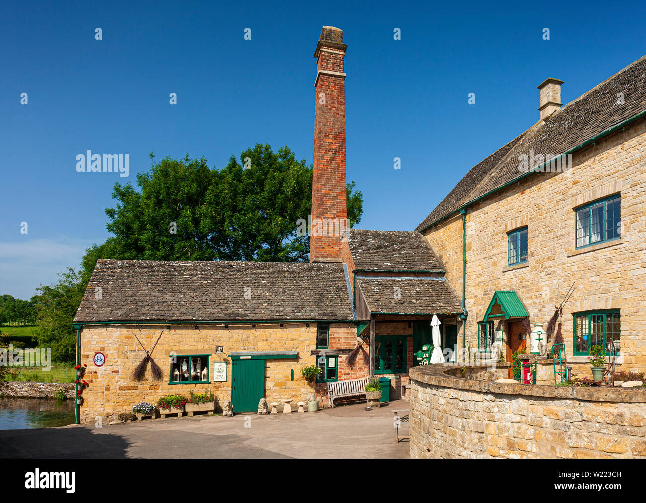 Die alte Mühle, und Museum, Lower Slaughter. Stockfoto