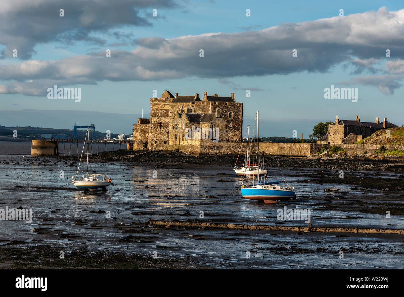 Abendsonne auf Blackness Castle Outlander Drehort Stockfoto