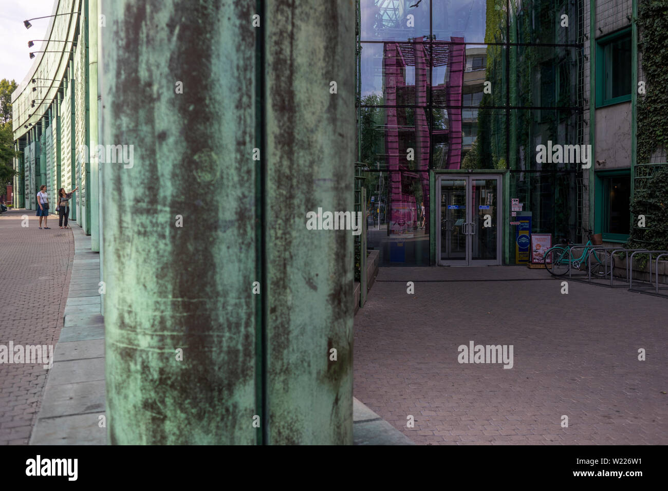 Eingang des Warschauer Universität Bibliothek, Warschau in Polen 2018. Stockfoto