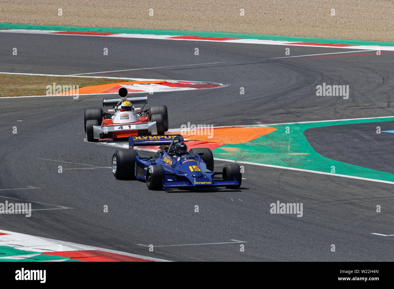 MAGNY-COURS, Frankreich, 30. Juni 2019: Raritäten auf Schiene. Französische historischen Grand Prix erfolgt auf Rennstrecke Magny-Cours alle zwei Jahre. Stockfoto