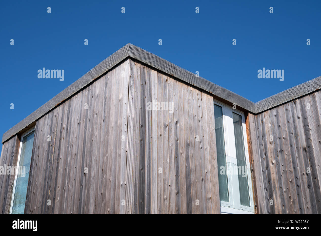 Modernes Haus Mit Holz Verkleidet Moderne Architektur Stockfoto