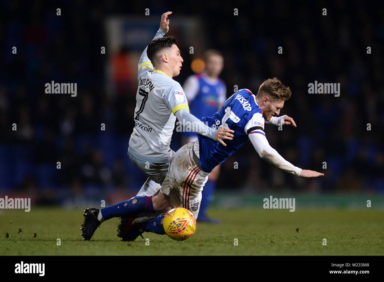 Teddy Bischof von Ipswich Town sieht Vergangenheit Harry Wilson von Derby County - Ipswich Town v Derby County, Sky Bet Meisterschaft, Portman Road, Ipswich - Nur 13. Februar 2019 die redaktionelle Nutzung - DataCo Einschränkungen wenden Stockfoto