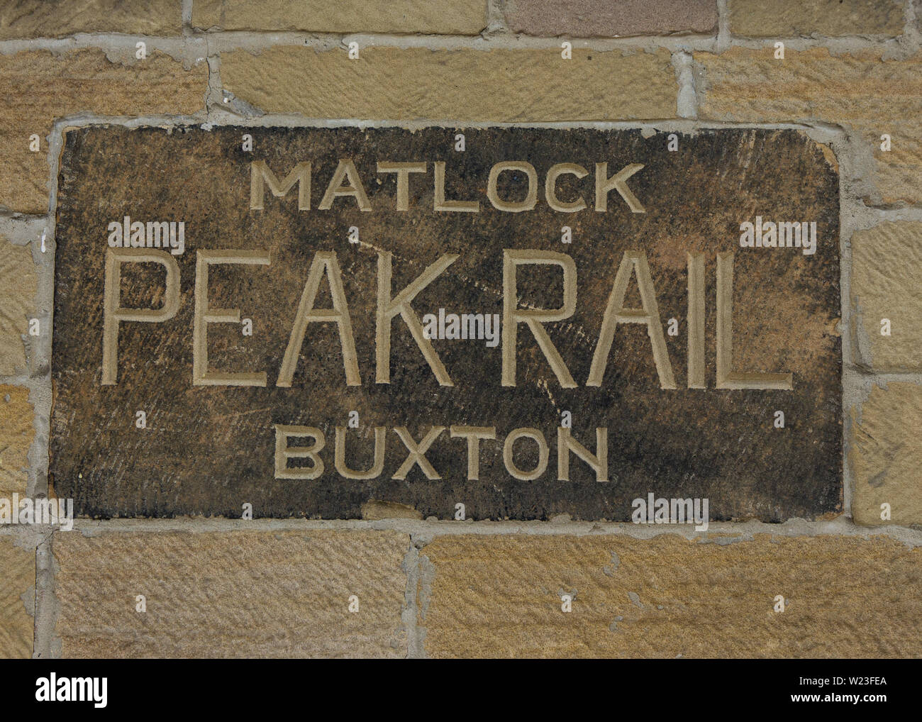 Peak rail Carving an Darley Dale Station in Derbyshire UK Stockfoto