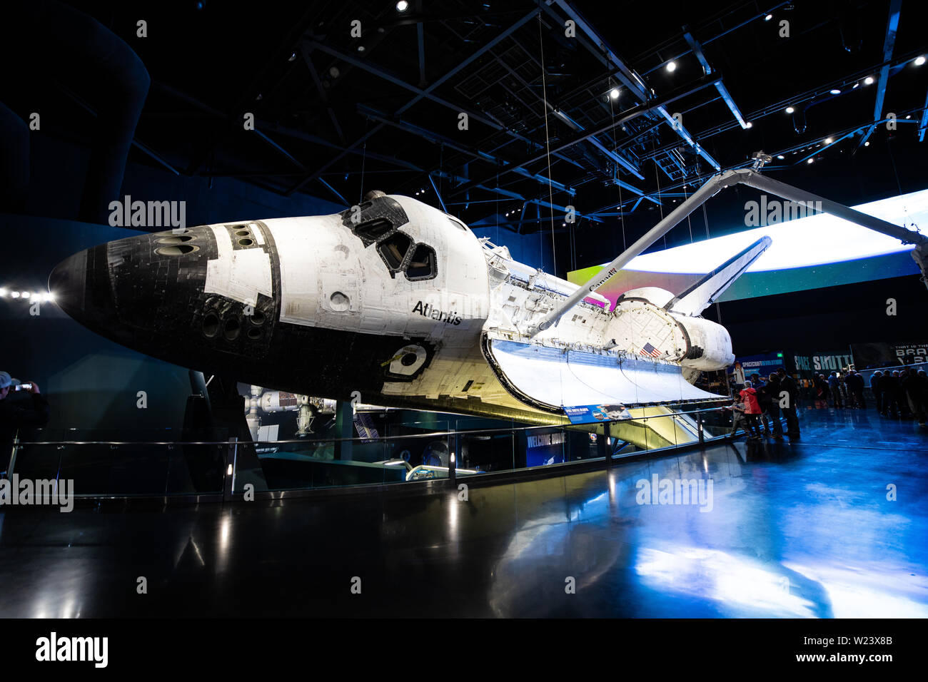 Apollo/Saturn V-Center. Space Hangar mit Rakete. Stockfoto