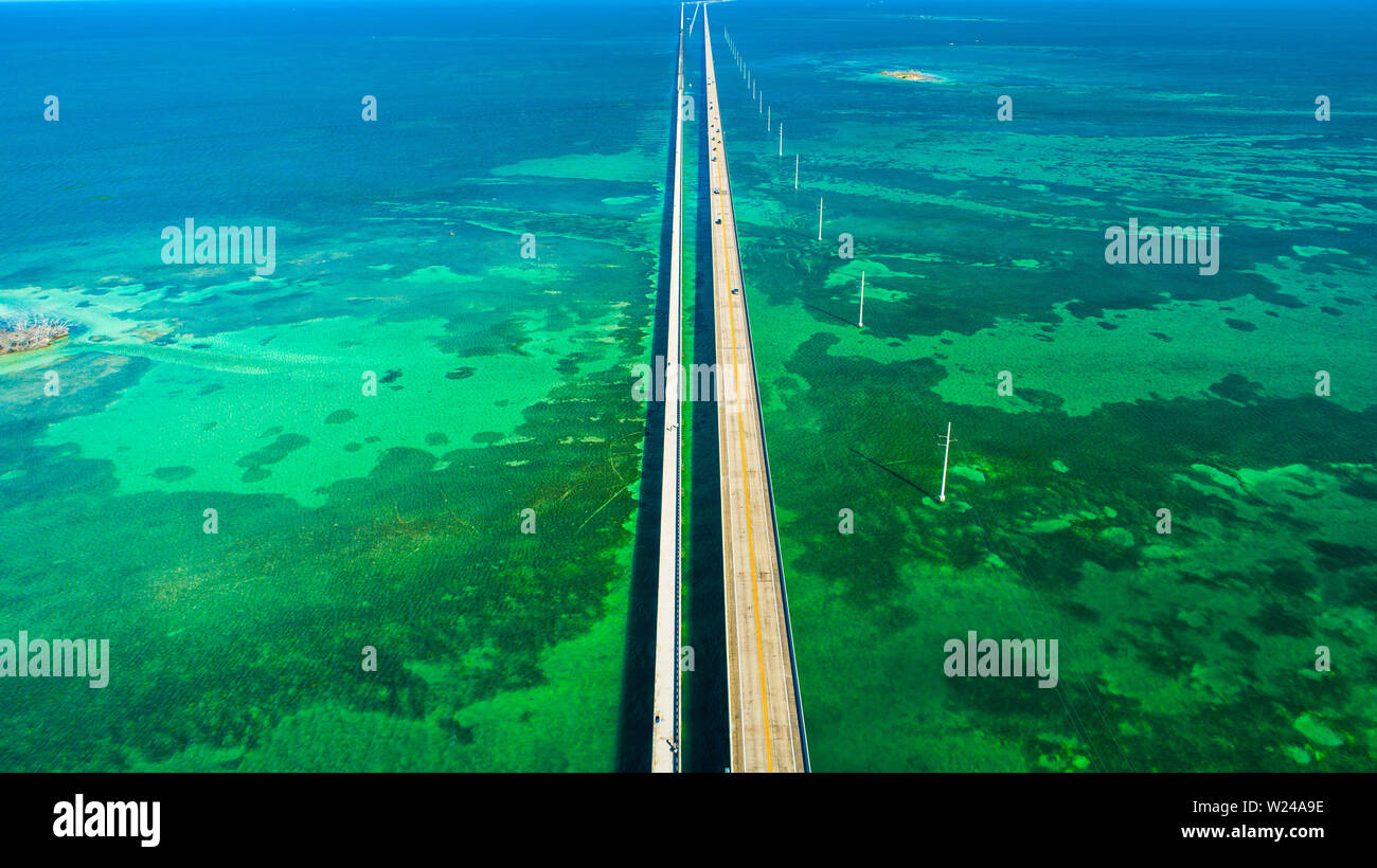 Seven Mile Bridge. Endlose Straße, Luftaufnahme, Florida Keys. USA. Stockfoto