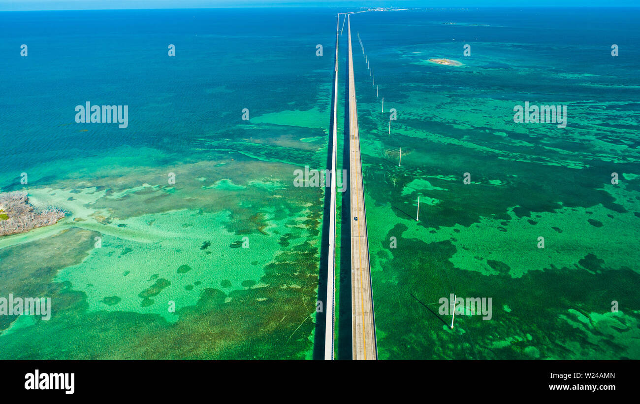 Seven Mile Bridge. Endlose Straße, Luftaufnahme, Florida Keys. USA. Stockfoto