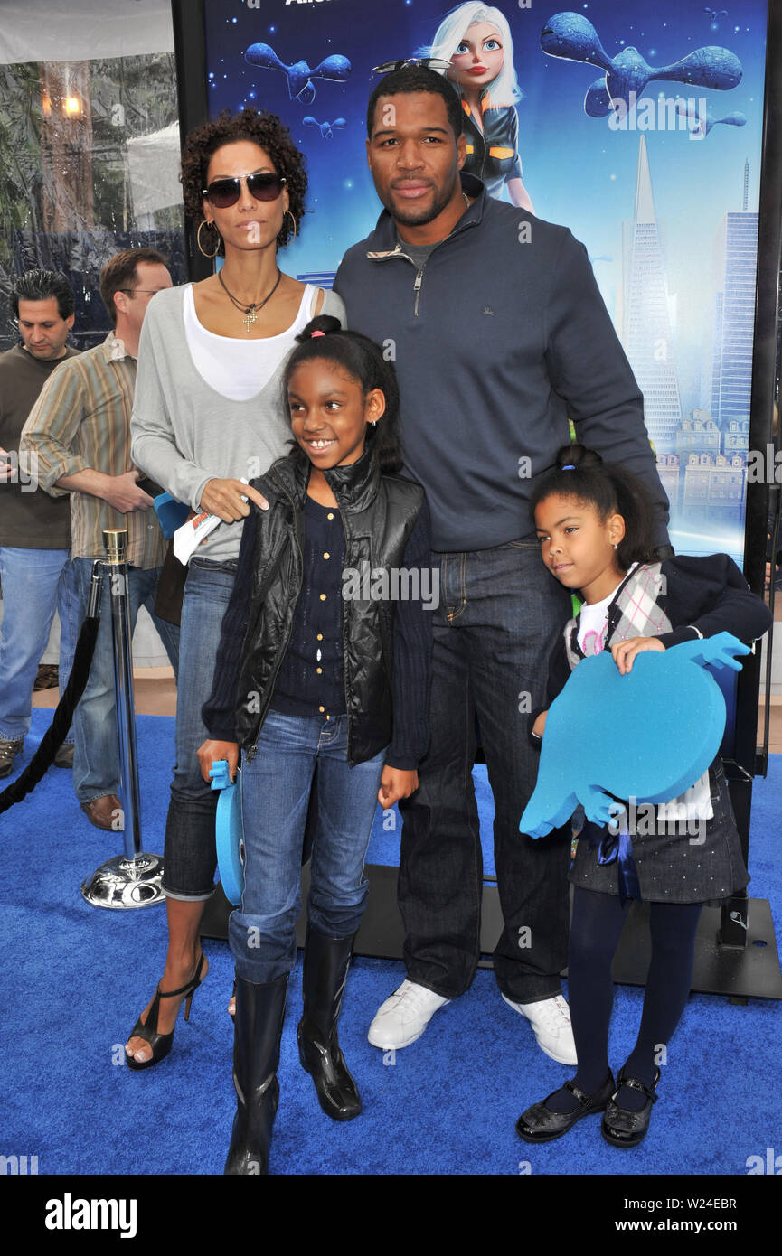 Eddie Murphy Ex Frau Stockfotos Und Bilder Kaufen Alamy