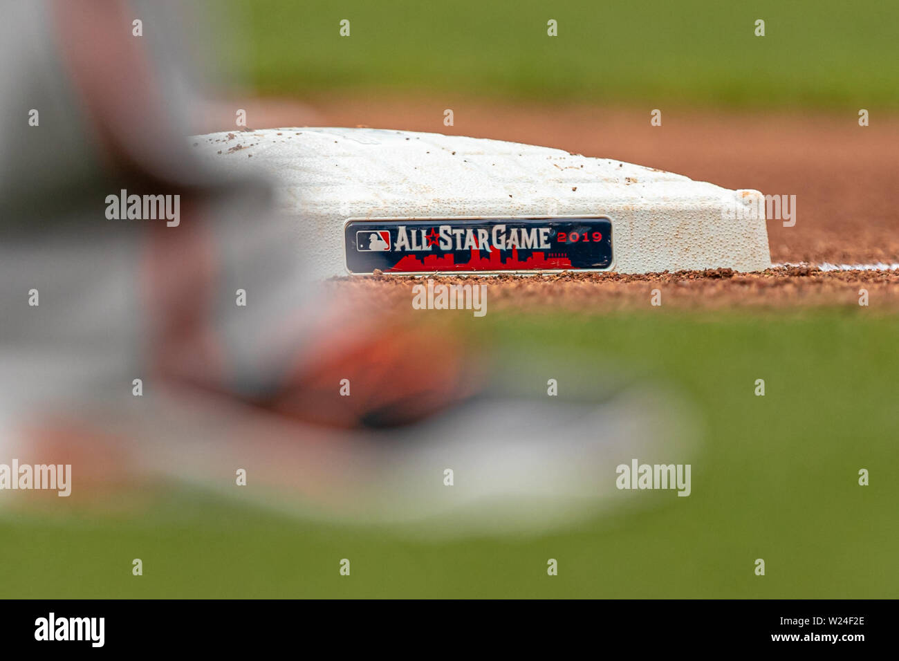 Cleveland, OH, USA. 16. Mai, 2019. Eine detaillierte Ansicht der MLB All Star Game 2019 Logo auf der dritten Base während eines Spiels zwischen den Baltimore Orioles und die Cleveland Indians am 16 Mai, 2019 am progressiven Feld in Cleveland, OH gesehen wird. Adam Lacy/CSM/Alamy leben Nachrichten Stockfoto