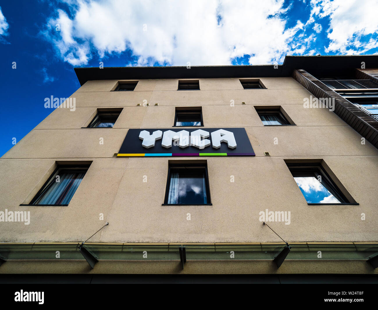 Moderne YMCA Hostel in Norwich neben der City Bus Station Stockfoto