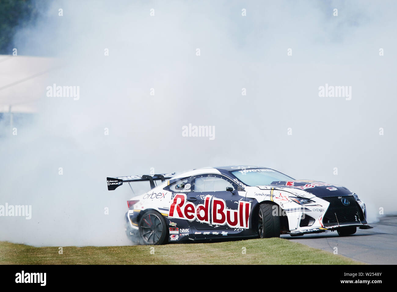 Goodwood, Chichester, West Sussex, UK. 5. Juli, 2019. Goodwood Festival der Geschwindigkeit; Lexus RC-F drift Auto; Teilnehmer 211 Credit: Aktion plus Sport/Alamy leben Nachrichten Stockfoto