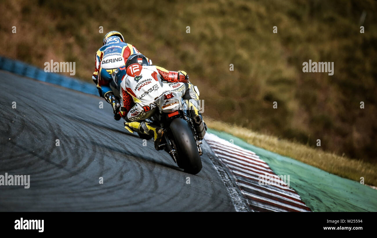 Oschersleben, Deutschland, Juni 09, 2019: Rennsport Motorrad FIM Endurance World Championship in der Motorsport Arena Stockfoto