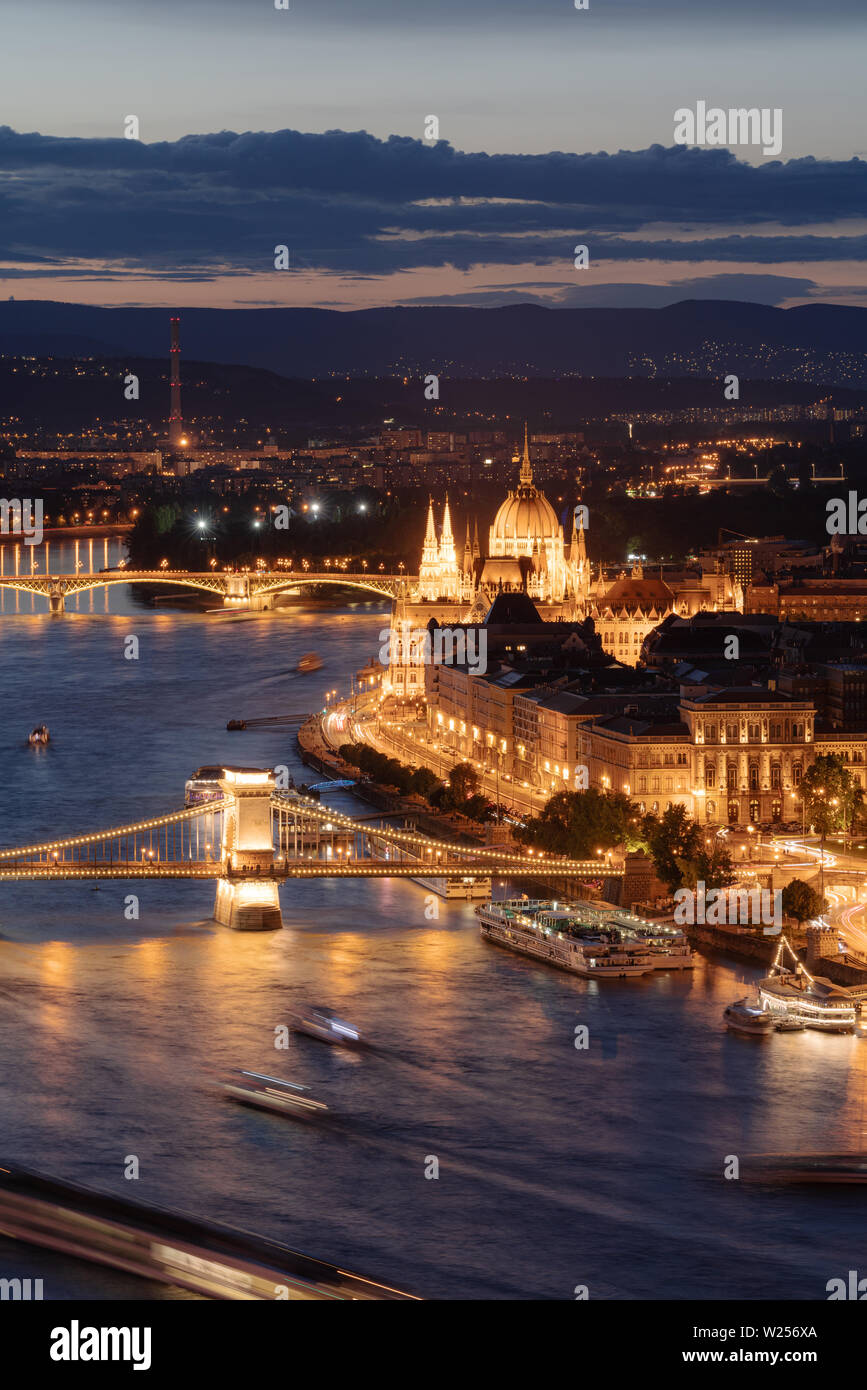 Die Stadt Budapest, die Ungarische Parlament und die Kettenbrücke in Ungarn Stockfoto