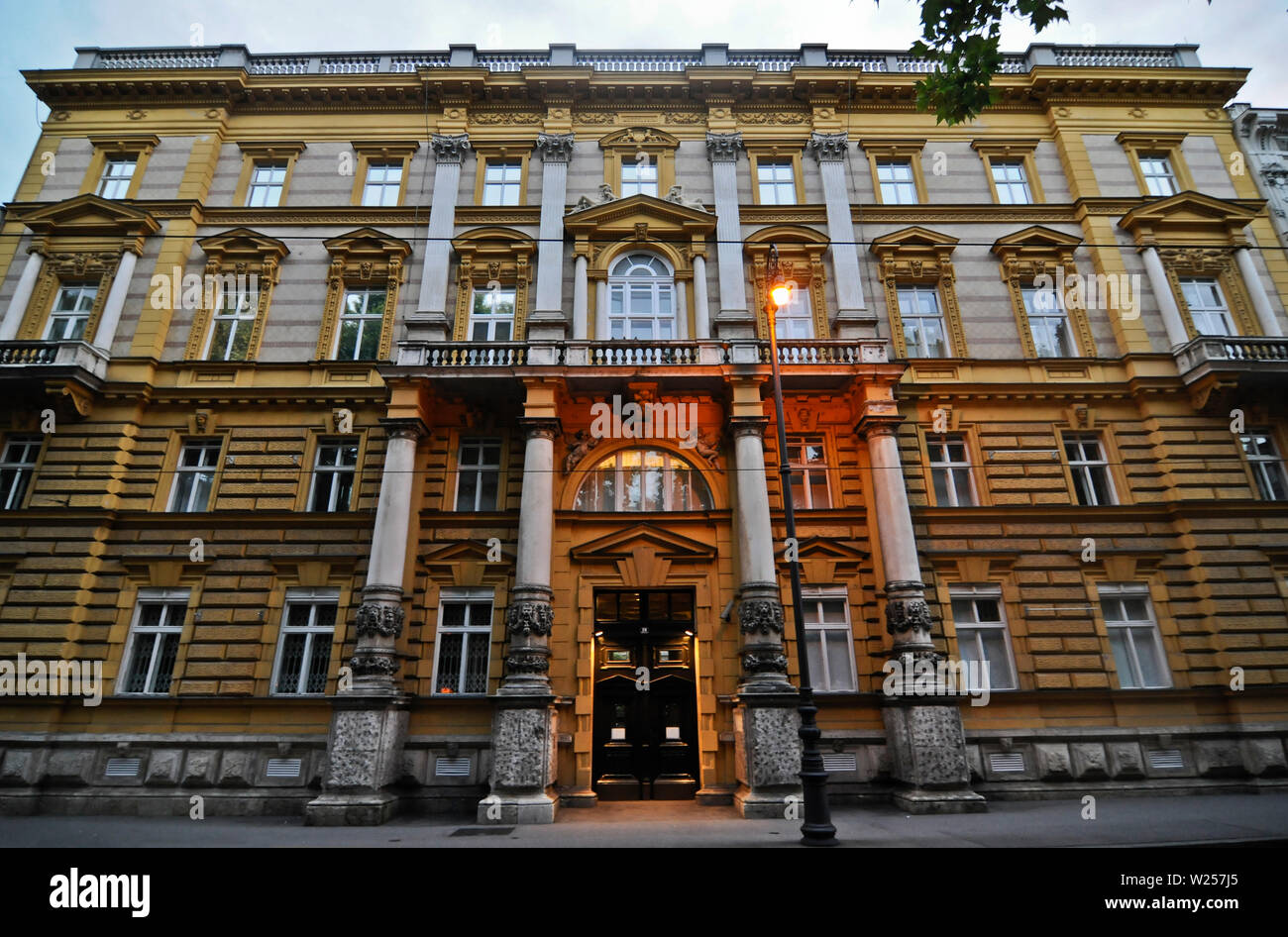 König Tomislav Platz (Trg Kralja Tomislava), Zagreb, Kroatien Stockfoto