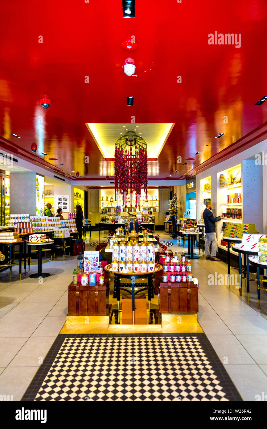 Innenraum der East India Company Kaffee shop auf der Conduit Street, Mayfair, London, Großbritannien Stockfoto