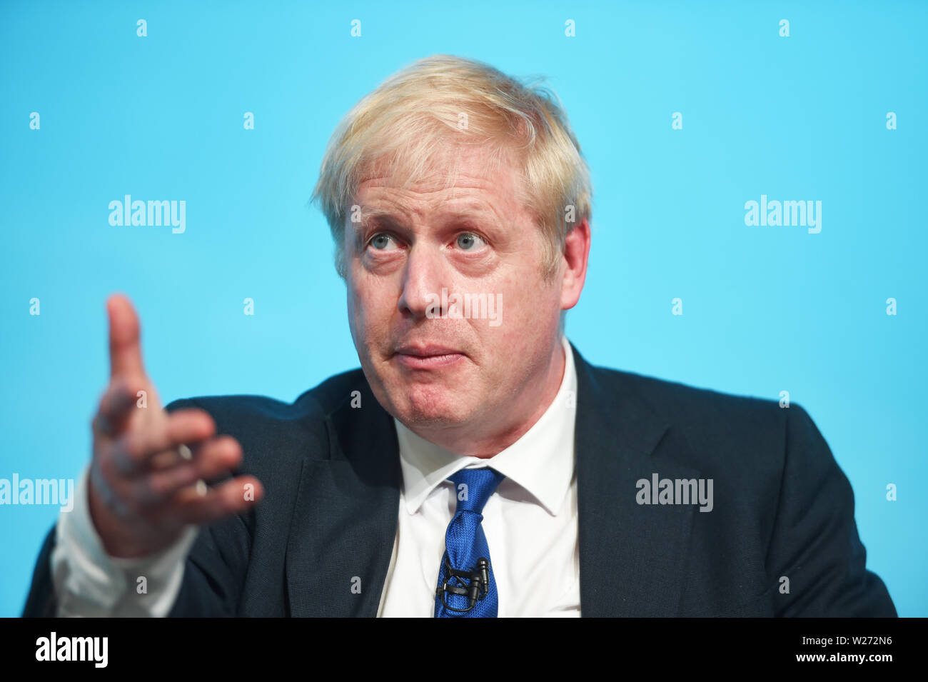 Konservative Partei Führung Kämpfer Boris Johnson während einer Tory Führung Hustings an der Aller Nationen in Cardiff. Stockfoto