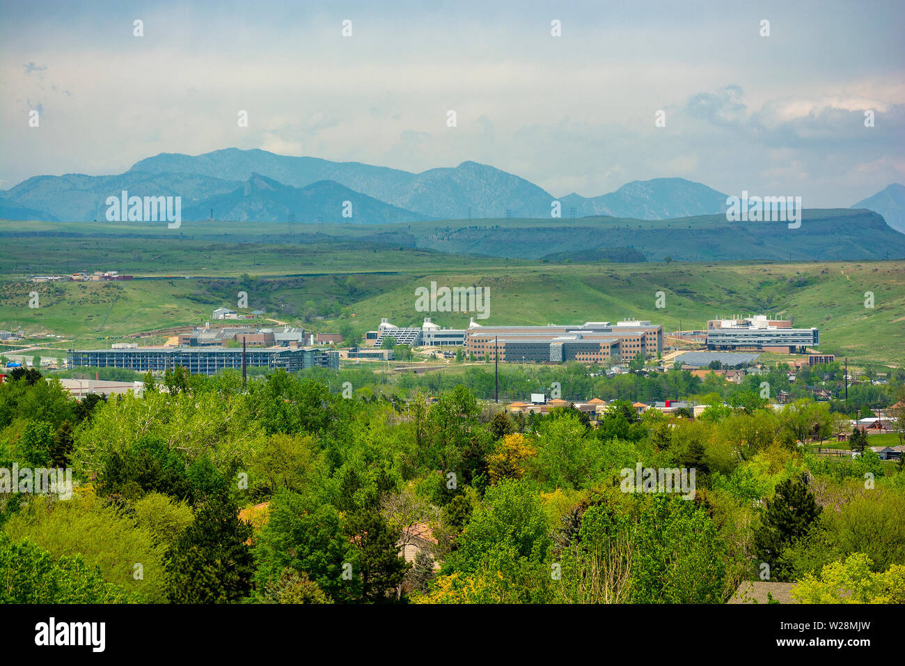 National Renewable Energy Laboratory (NREL) in Golden, Colorao während des Tages Stockfoto