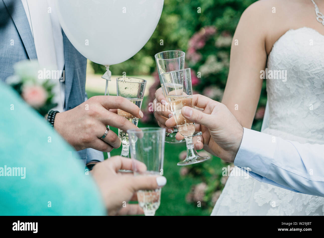 Herzlichen Glückwunsch Zum Hochzeitstag Stockfotos und bilder Kaufen