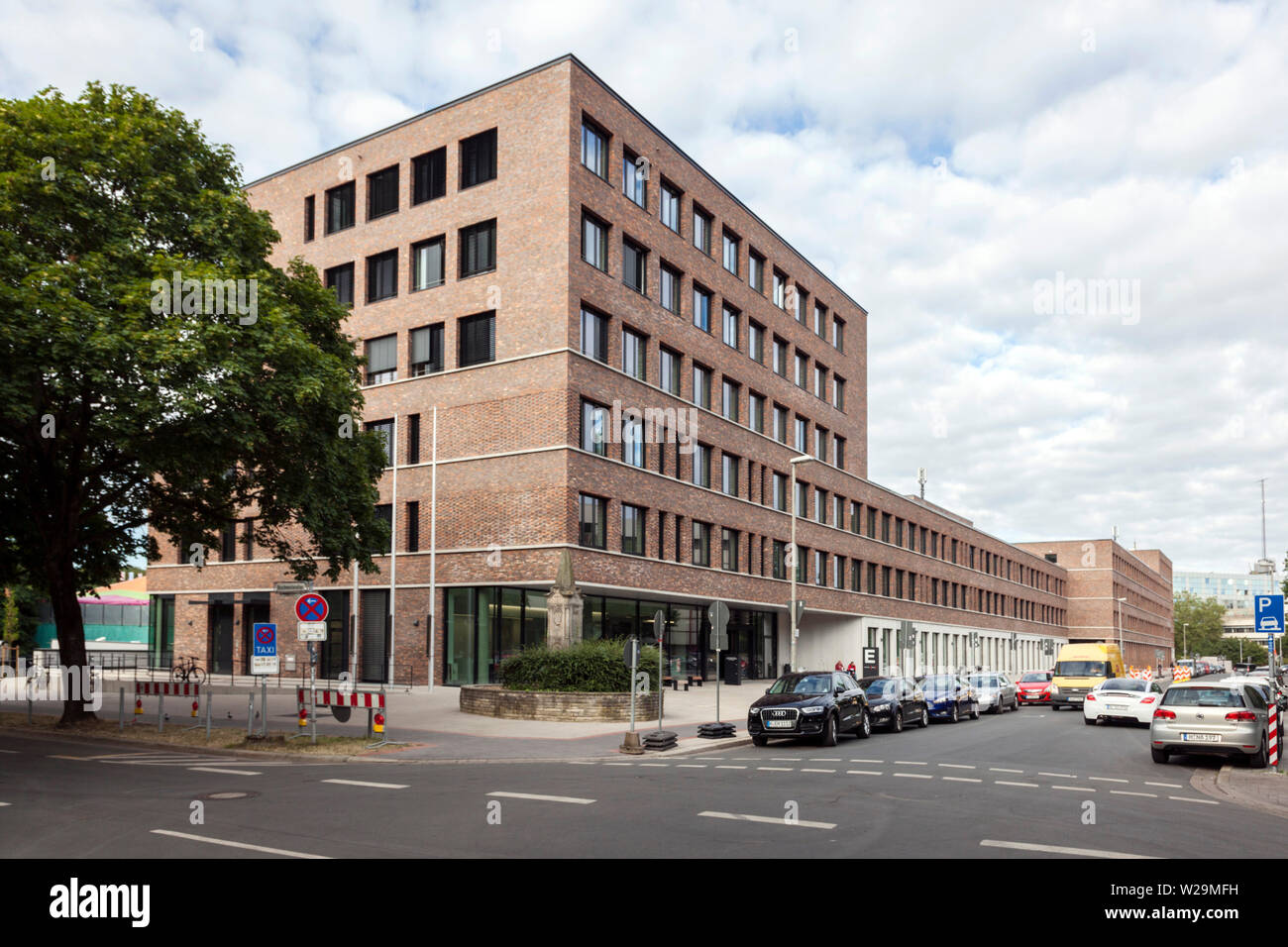 Technische Rathaus und öffentliche Ordnung Büro auf Schutzenplatz in Hannover. Stockfoto Technische Rathaus und öffentliche Ordnung Büro auf Schutzenplatz in Hannover. Stockfoto