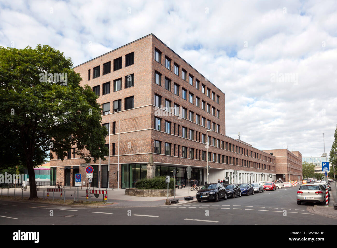 Technische Rathaus und öffentliche Ordnung Büro auf Schutzenplatz in Hannover. Stockfoto Technische Rathaus und öffentliche Ordnung Büro auf Schutzenplatz in Hannover. Stockfoto