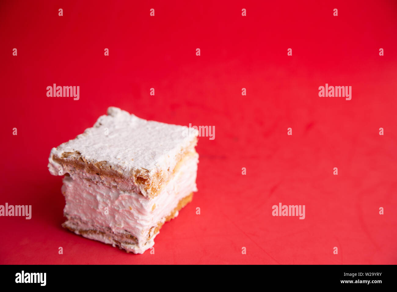 Köstliche pastell Baiser weiß Strudel Stockfoto
