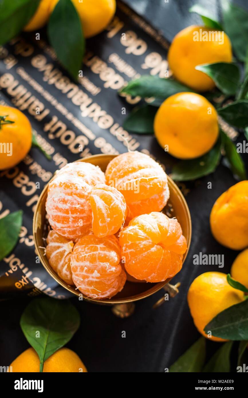Eine Reihe von Zitrusfrüchten. Orange, Mandarine, Grapefruit Stockfoto