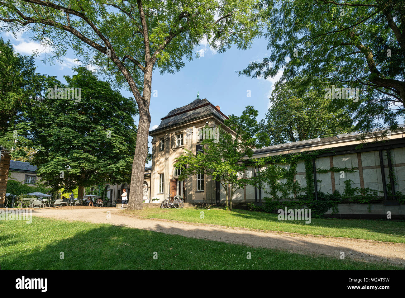 Frankfurt am Main, Deutschland. Juli 2019. Der Park des Museums der Skulptur Stockfoto