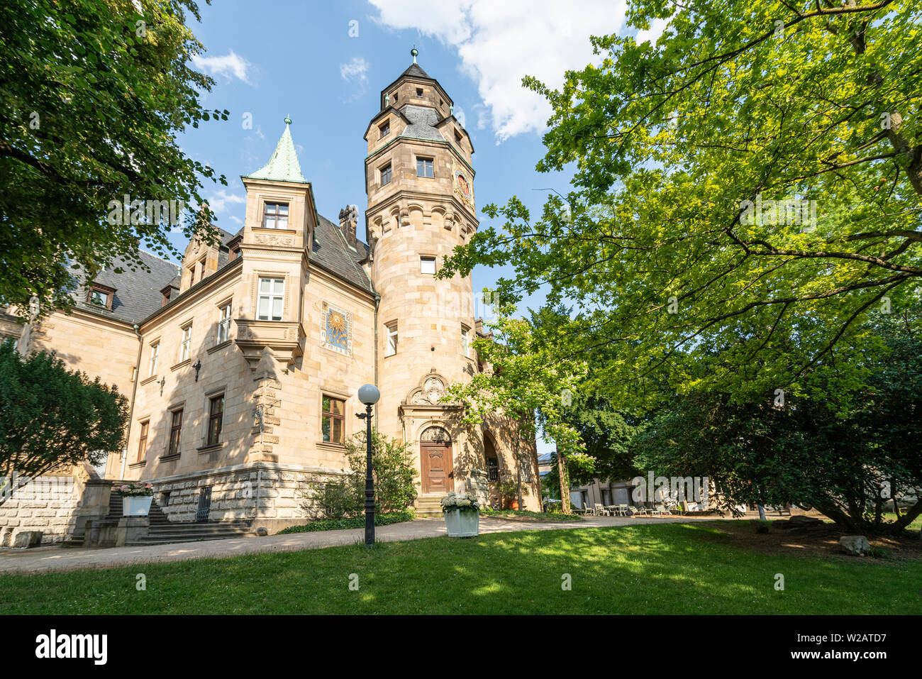 Frankfurt am Main, Deutschland. Juli 2019. Der Park des Museums der Skulptur Stockfoto