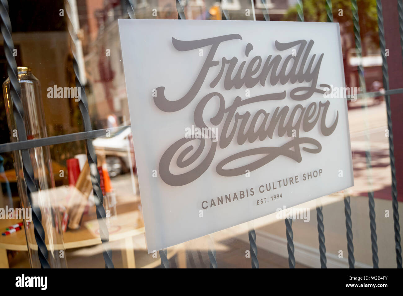 Freundlich Fremden, Cannabis Culture Shop auf 241 Queen Street West, Toronto, Kanada Stockfoto
