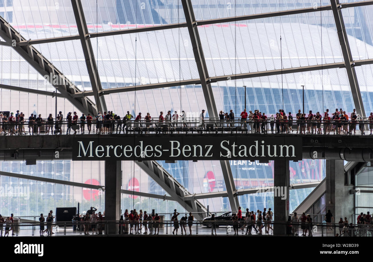 Mercedes-Benz Stadion in Atlanta, Georgia, der Heimat des MLS soccer Club Atlanta United FC und der NFL Atlanta Falcons. (USA) Stockfoto