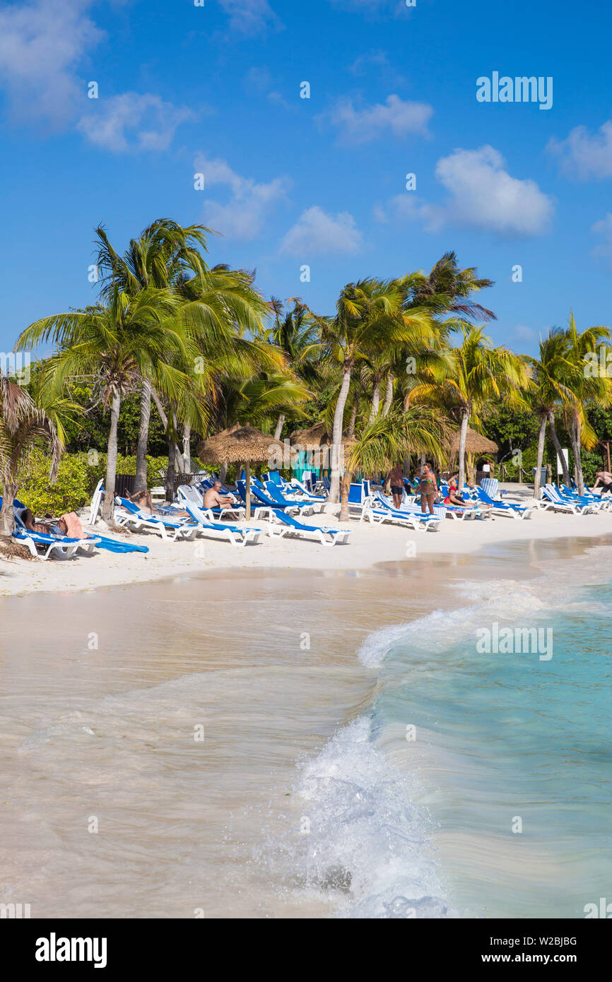 Karibik, Niederländische Antillen, Aruba, Renaissance Island, Flamingo Beach Stockfoto