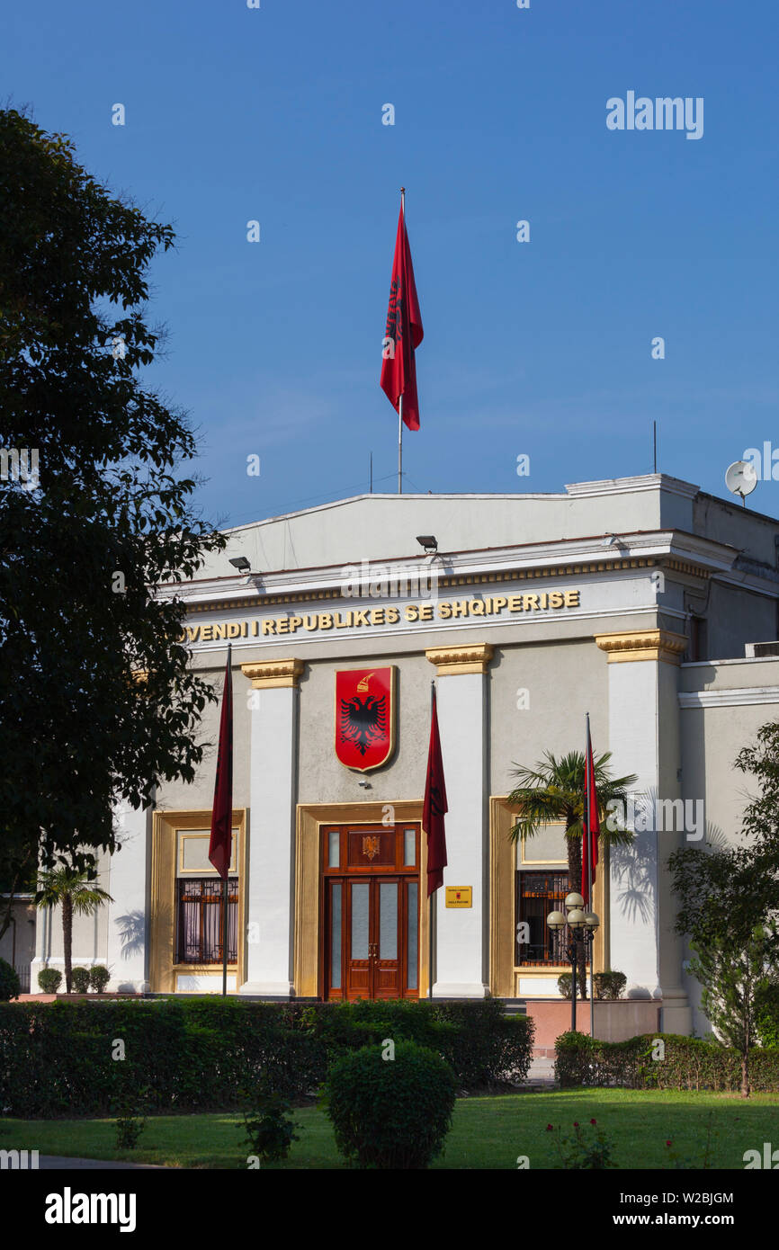 Albanisches parlament Fotos und Bildmaterial in hoher Auflösung Alamy