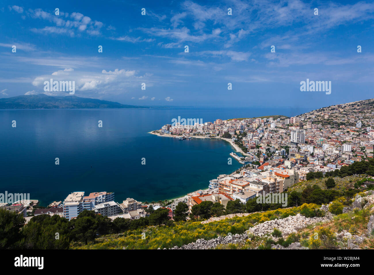 Albanien, albanische Riviera, Saranda, erhöhten Blick auf die Stadt Stockfoto