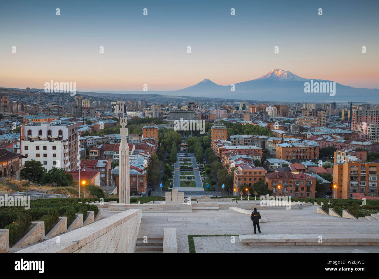 Armenien, Yerevan, Ansicht von Eriwan und den Berg Ararat von Cascade Stockfoto