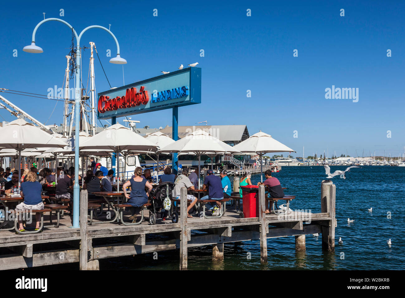 Australien, Westaustralien, Freemantle, Angeln Boot Hafen Stockfoto