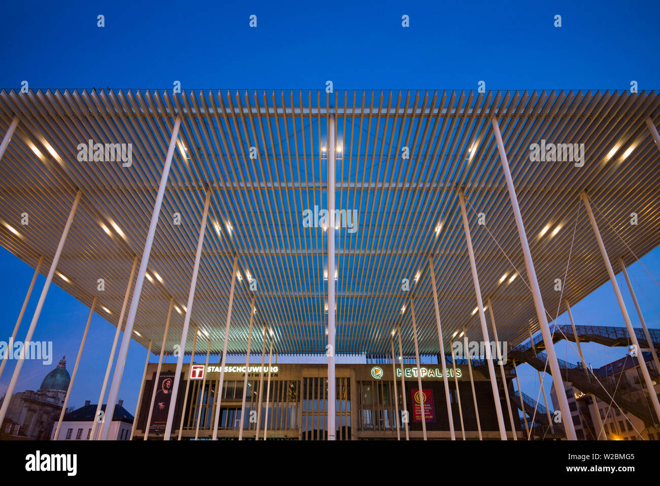 Belgien, Antwerpen, Theaterplein, Stadsschowburg Theater Baldachin, dawn Stockfoto