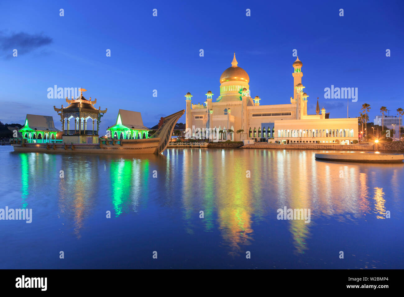 Königreich von Brunei, Bandar Seri Begawan, Omar Ali Saifuddien Moschee Stockfoto