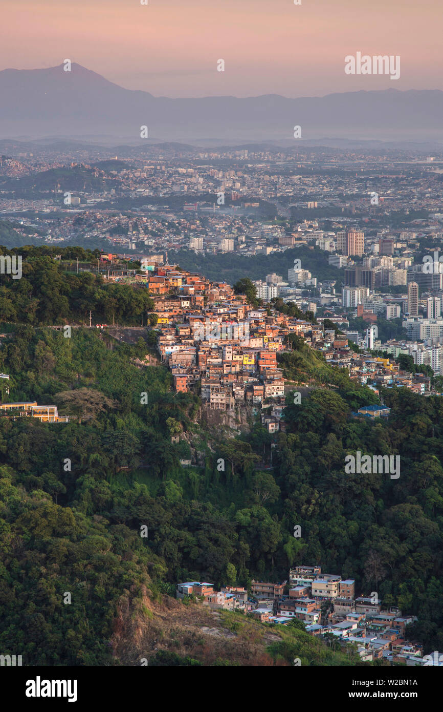 Einer Favela in Rio de Janeiro, Brasilien Stockfoto