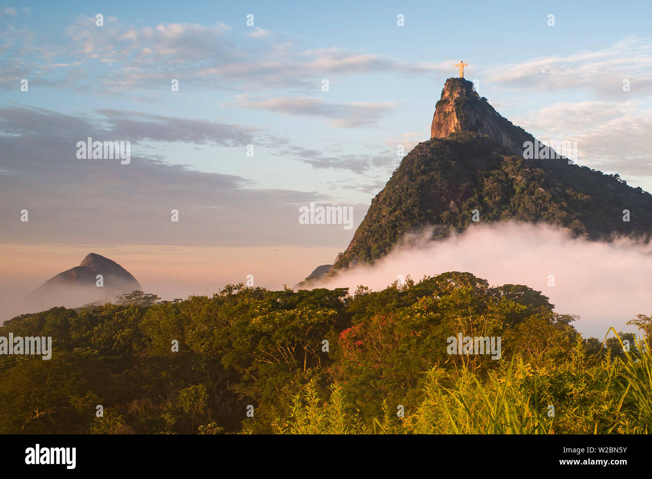 Cristo Redentor (Christus Erlöser) Statue auf Berg Corcovado in Rio de Janeiro, Brasilien, Südamerika Stockfoto
