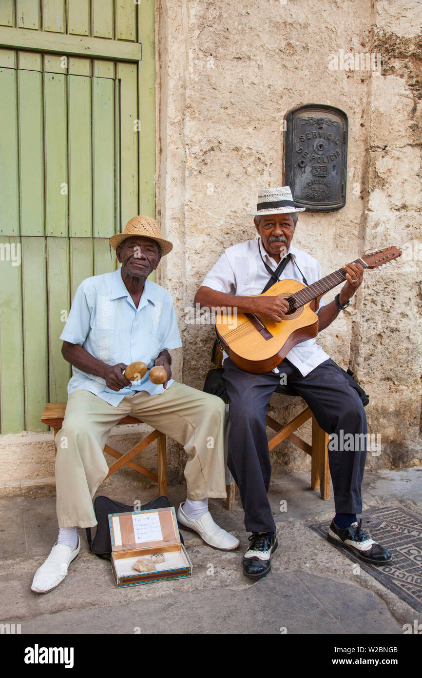 Straßenmusikanten, Habana Vieja, Havanna, Kuba Stockfoto