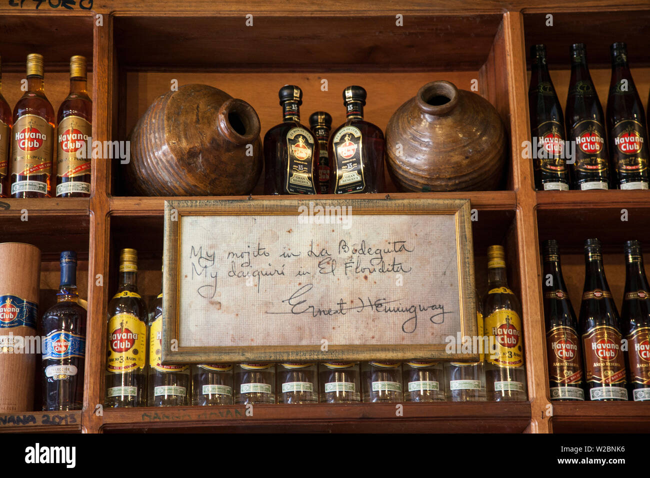 La Bodeguita del Medio Bar (eines der beliebtesten Hemingways Bars), Havanna, Kuba Stockfoto