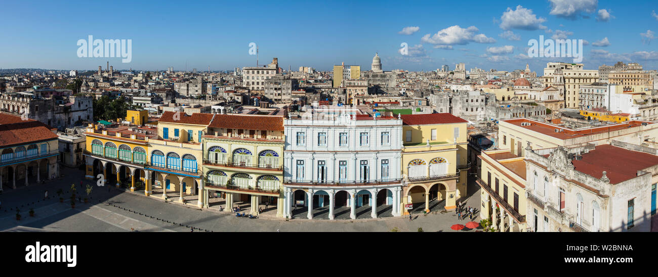 Plaza Vieja, Habana Vieja, Havanna, Kuba Stockfoto