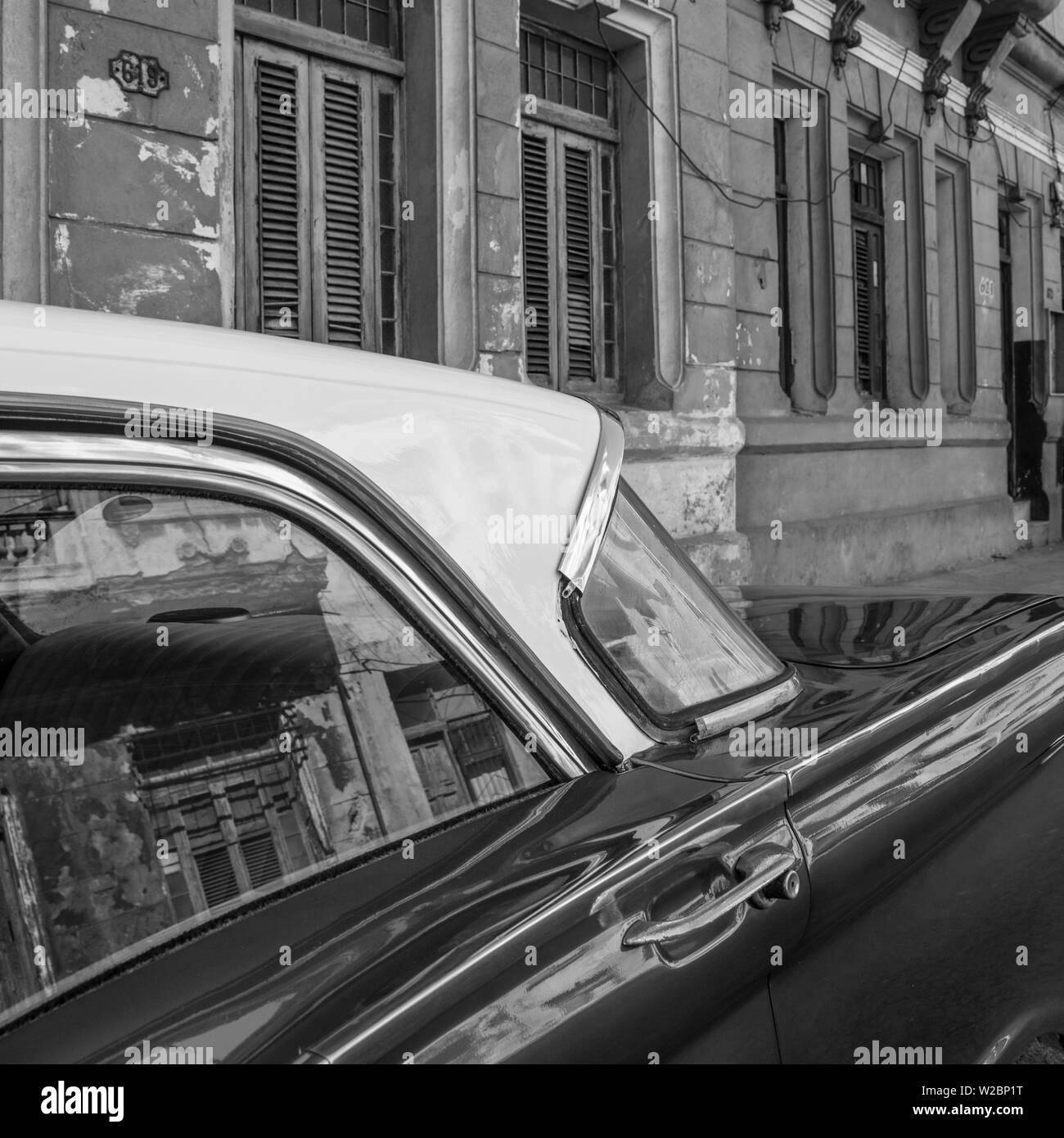 Classic 50 s Amerika Auto in den Straßen von Centro Habana, Havanna, Kuba Stockfoto