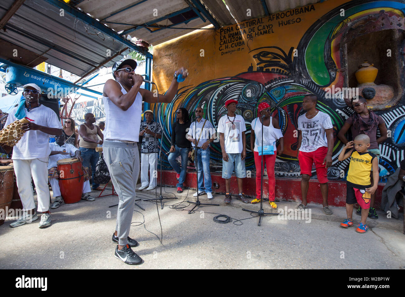 Afro-kubanische Musik bei Callejon de Hamel, Centro Habana, Havanna, Kuba Stockfoto
