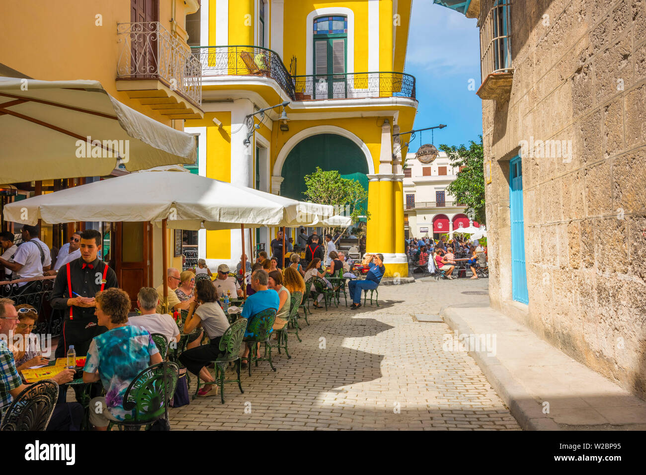 Kuba, Havanna, La Habana Vieja, die Plaza Vieja. Stockfoto