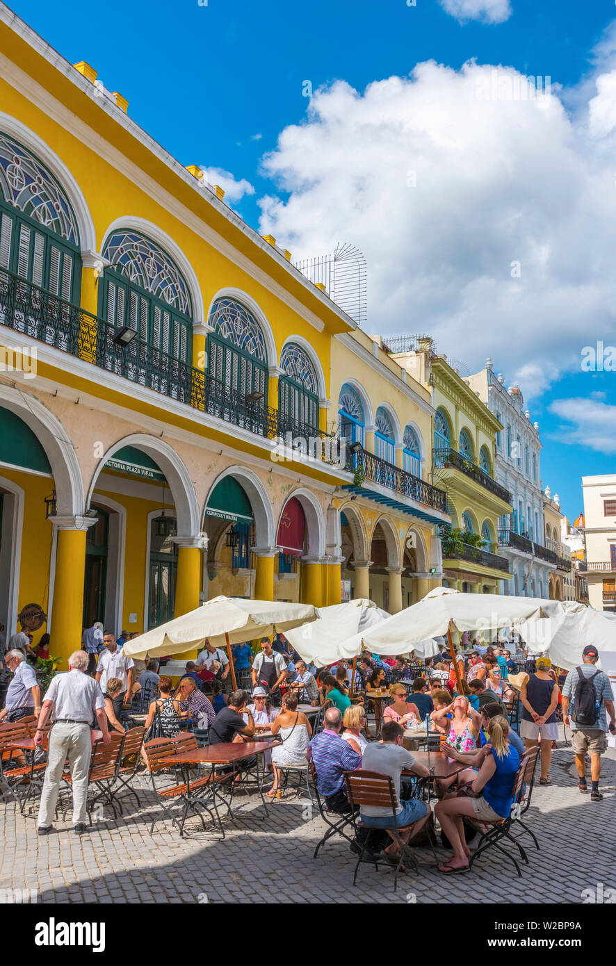 Kuba, Havanna, La Habana Vieja, die Plaza Vieja. Stockfoto